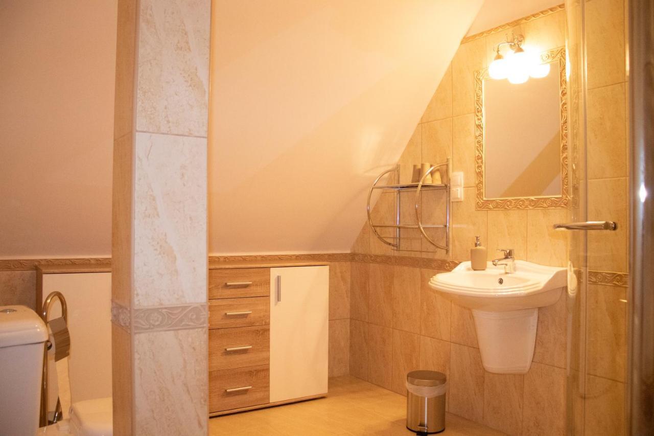 Gyoengyoem Apartman Balatonalmádi Exterior foto